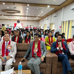 एभरेष्टमा कक्षा ११ का नयाँ विद्यार्थीलाई स्वागत